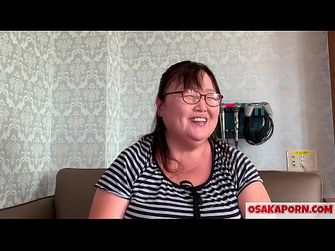 ❤️ Feit japönsk mamma sýnir risastóra brjósta sína og hefur gaman af kynlífsleikfangi. 51 árs gömul asísk móðir talar um kynlífsreynslu sína. Yukiko 1 OSAKAPORN feitur milf Slúður á is.mailkassa.ru ❌️